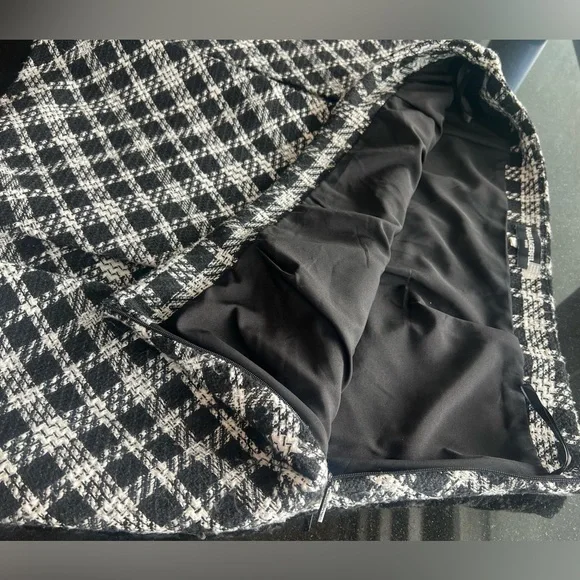 Karl Lagerfeld Tweed Skirt - Picture 3 of 8